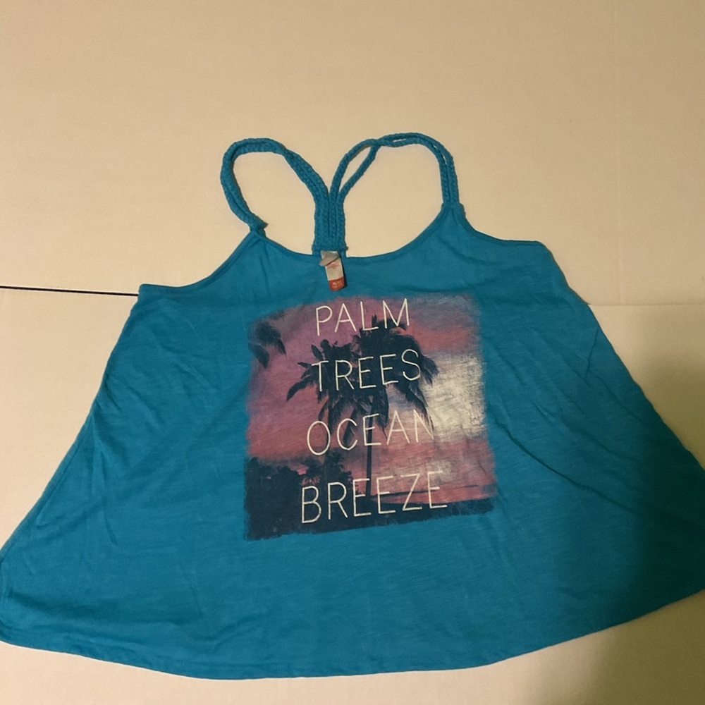 No boundaries, Blue palm trees tank top, with braided straps design.‎ XL
